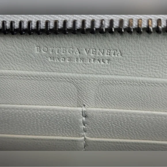 Bottega Veneta White Leather Embroidered Long Zippy Wallet - Picture 9 of 11